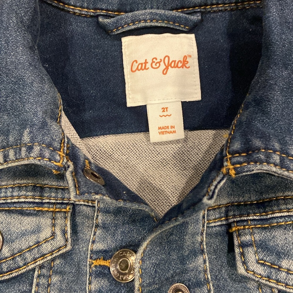 Cat & Jack - 2T Girls Jean Jacket - Picture 2 of 5